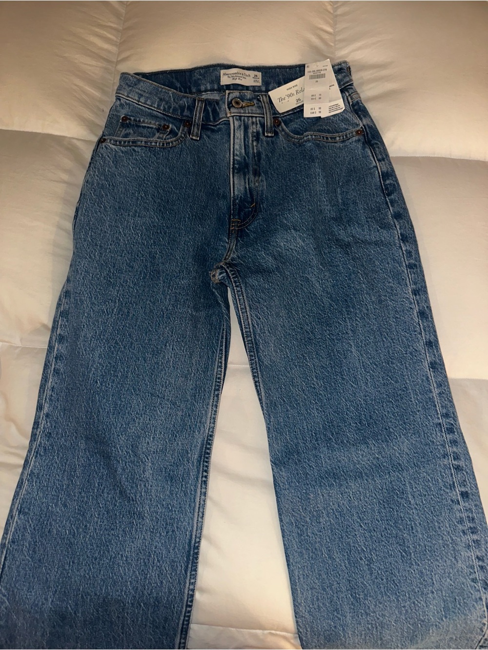 Abercrombie & Fitch High-Rise 90s Straight Jeans - Medium Blue